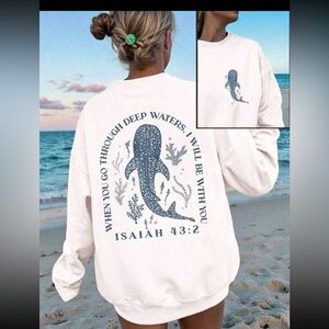 ❤️Women's White Graphic Sweater